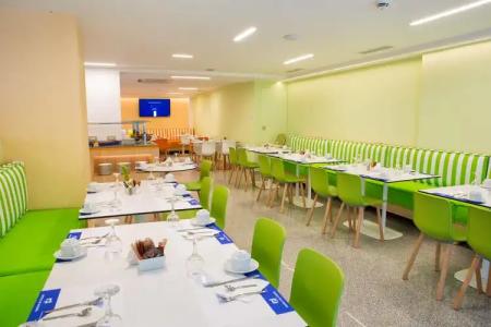 Brown Kubic, a member of Browns - 29