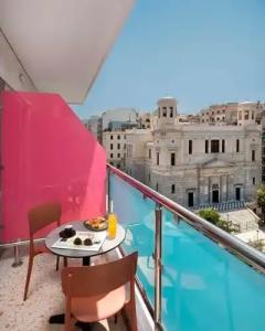 Brown Kubic, a member of Browns - 48