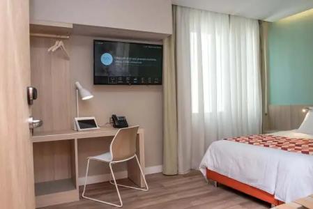 Brown Kubic, a member of Browns - 8