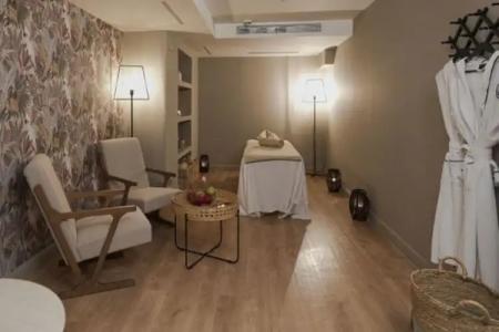 Brown Kubic, a member of Browns - 19