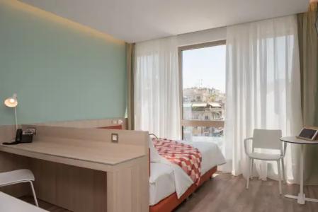 Brown Kubic, a member of Browns - 2