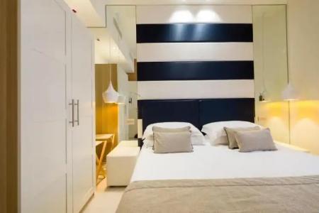 Metropol Ceccarini Suite - 106