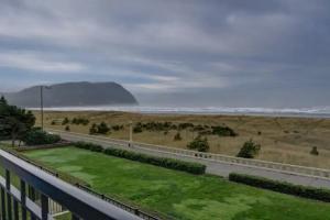 Seaside Beach Club 203, Seaside