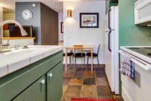 La Vista Blanc 39, Mammoth Lakes