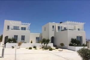 WaveBreeze Villas, Paphos