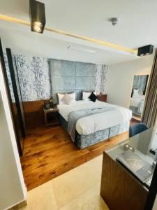 The Village Boutique and SPA - 41