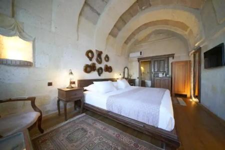 Eyes Of Cappadocia Cave - 199