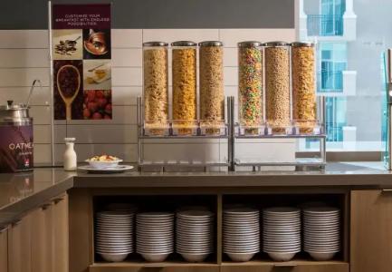 Residence Inn Miami Sunny Isles Beach - 11