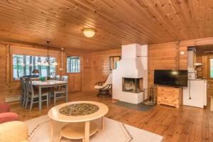 Holiday Home Mantyranta, Oravi
