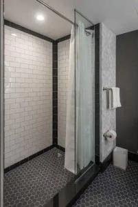 Cambria New Orleans Downtown Warehouse District - 11