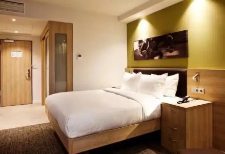 Hampton By Hilton Aachen Tivoli - 39