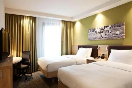 Hampton By Hilton Aachen Tivoli - 37