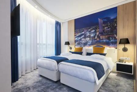 Golden Tulip Warsaw Airport - 10