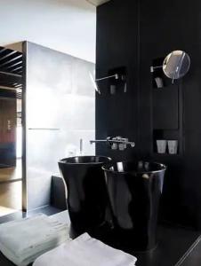 STRAF, Milan, a Member of Designs - 122