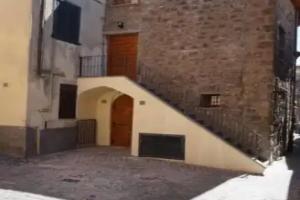 Casetta di vicolo corto, Sutri