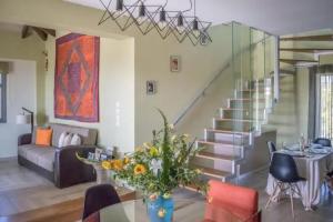 The Moon House, Preveza