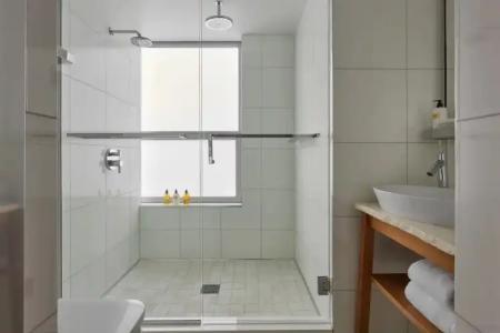 Mondrian Park Avenue - 120