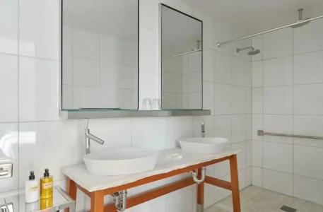 Mondrian Park Avenue - 129