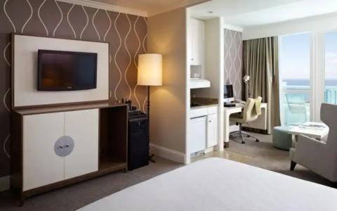 Fontainebleau Miami Beach - 11