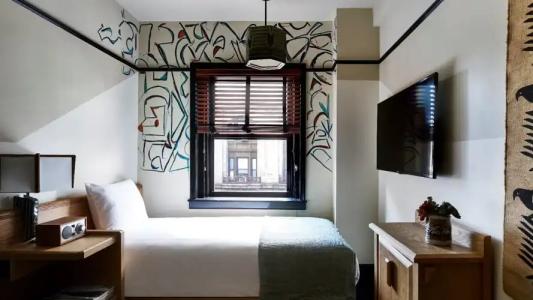 Freehand New York - 25