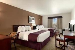 Ramada by Wyndham Red Deer Hotel & Suites, Red Deer