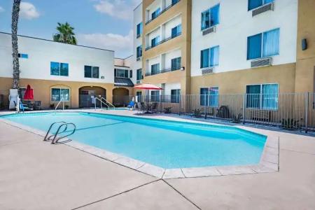 Ramada by Wyndham Bakersfield - 14