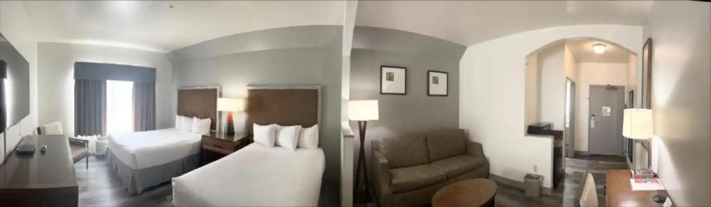 Ramada by Wyndham Bakersfield - 38