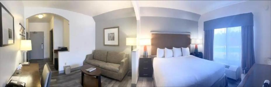 Ramada by Wyndham Bakersfield - 33