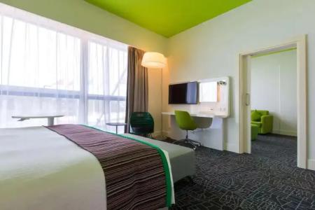 Park Inn by Radisson Dubai Motor City - 132