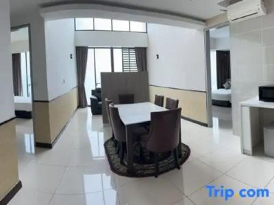 D'Wharf & Serviced Residence - 95