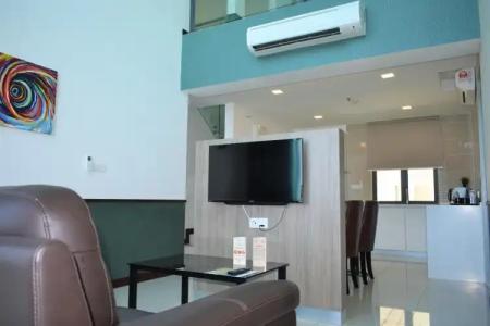 D'Wharf & Serviced Residence - 88