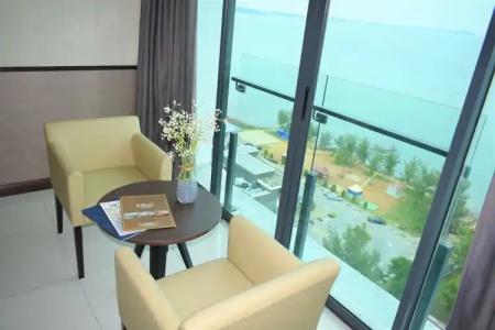 D'Wharf & Serviced Residence - 83