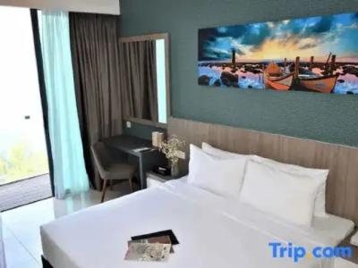 D'Wharf & Serviced Residence - 61