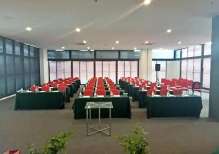 D'Wharf & Serviced Residence - 13