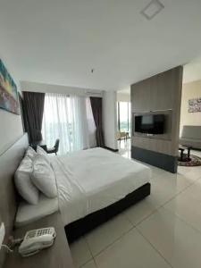 D'Wharf & Serviced Residence - 76
