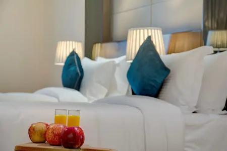 Omega Dubai - 105