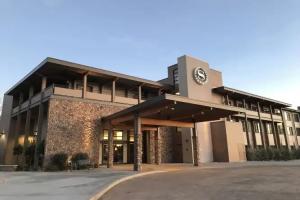 Sheraton Redding Hotel at the Sundial Bridge, Redding