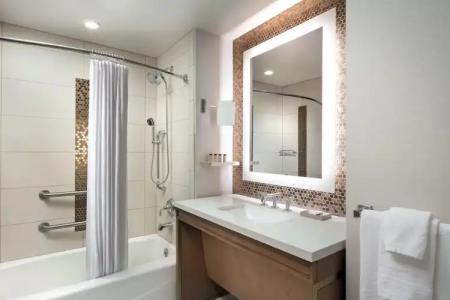 Sheraton Redding at the Sundial Bridge - 35