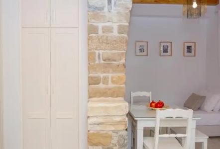 Castle Mansions - 324