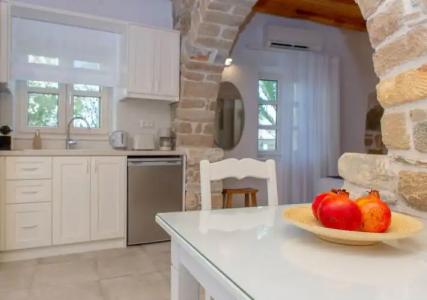 Castle Mansions - 395