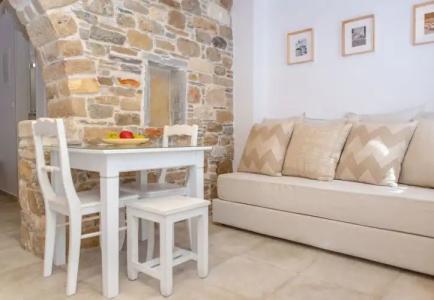 Castle Mansions - 396