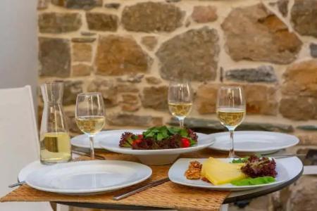 Castle Mansions - 403