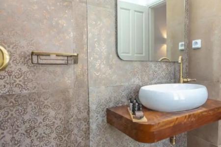 Castle Mansions - 32