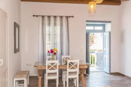 Castle Mansions - 136