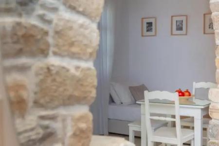 Castle Mansions - 330