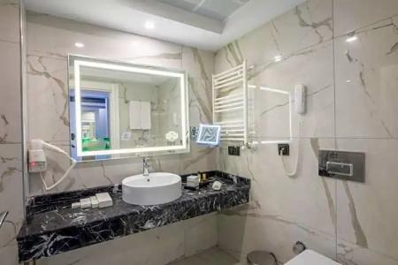 Karpalas City & Spa - 155