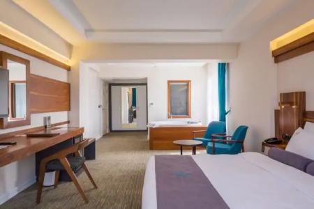 Karpalas City & Spa - 171