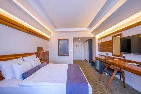 Karpalas City & Spa - 151