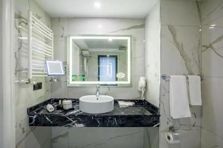 Karpalas City & Spa - 153