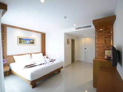 The Patong Center-SHA Certified - 3